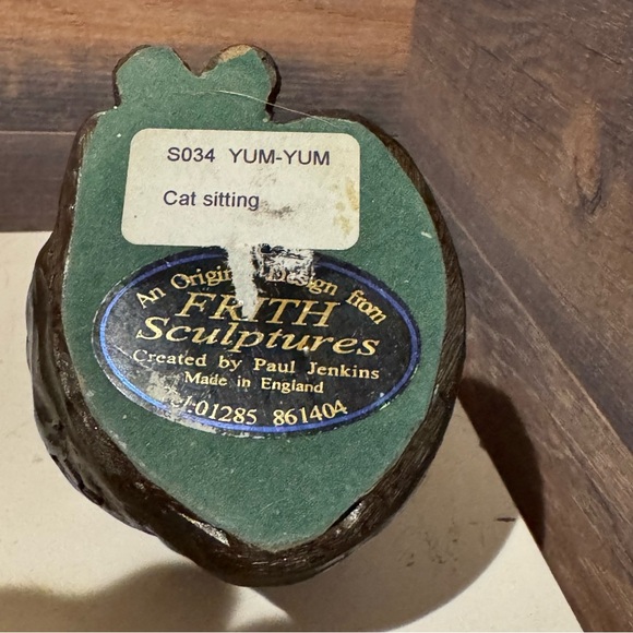 Two FIRTH Sculptures YUM-YUM Cat Sitting & Tinkerbell Paul Jenkins Feline - Picture 11 of 12